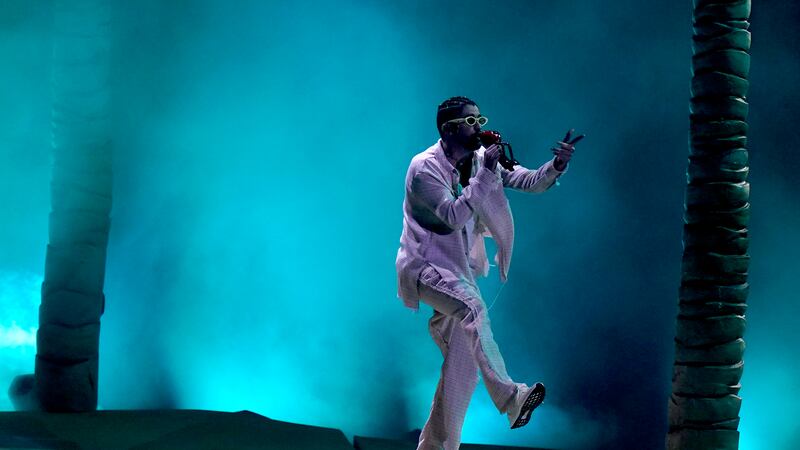 Bad Bunny durante su concierto en el Hard Rock Stadium, el 12 de agosto de 2022, en Miami...